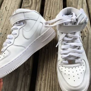 Nike Air Force 1s mid (gs)